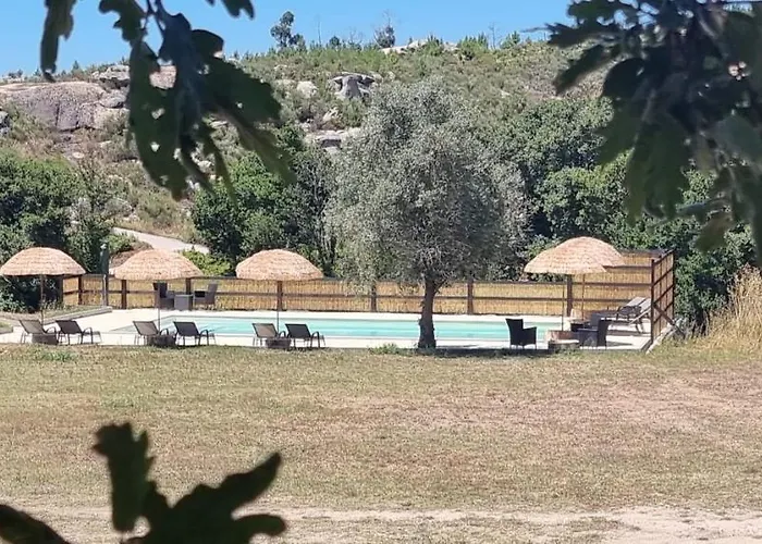 Quinta Da Adarnela דירה