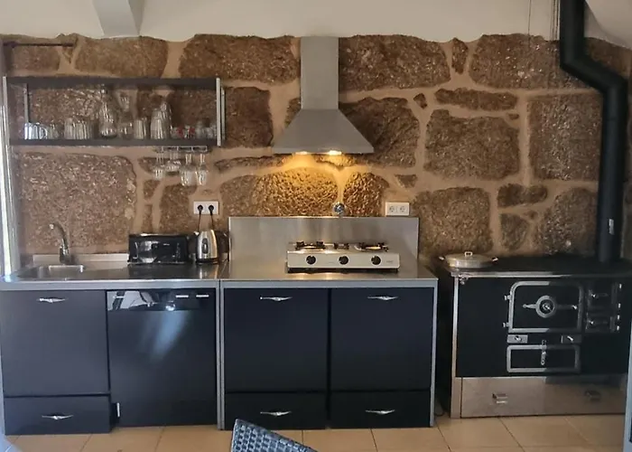 Quinta Da Adarnela * Lagares da Beira